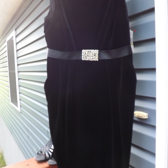 NWT Black Alex Evening dress with crystal belt - Picture 5 of 8
